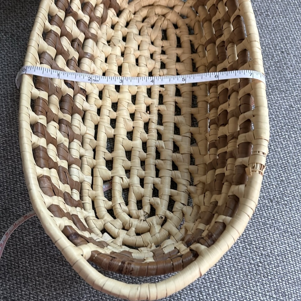 Handwoven basket handle tote with oval basket - Picture 7 of 9
